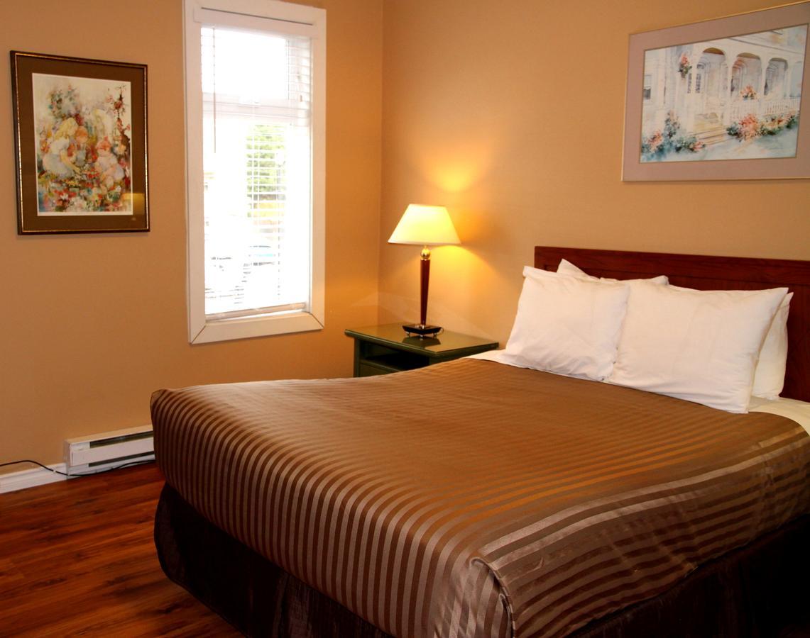 Hotel Squamish Bagian luar foto