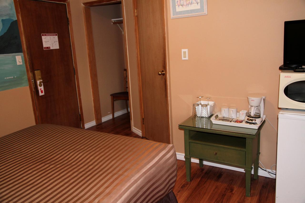 Hotel Squamish Bagian luar foto