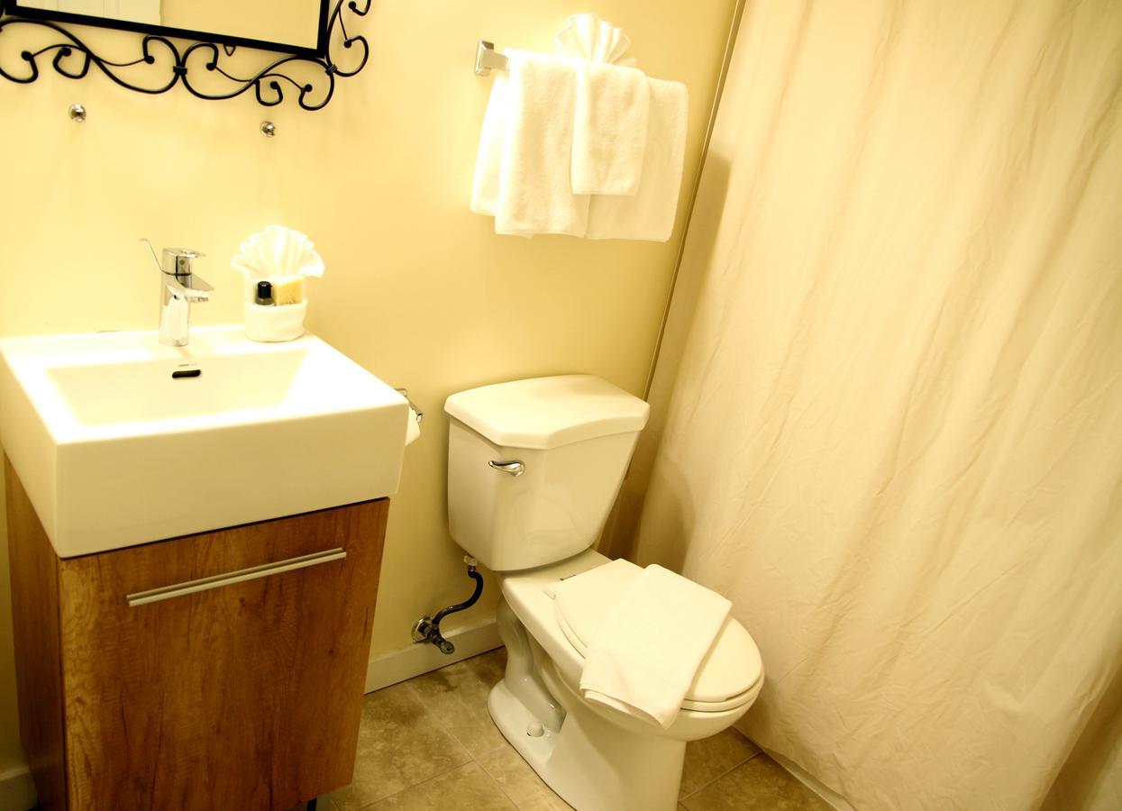 Hotel Squamish Bagian luar foto
