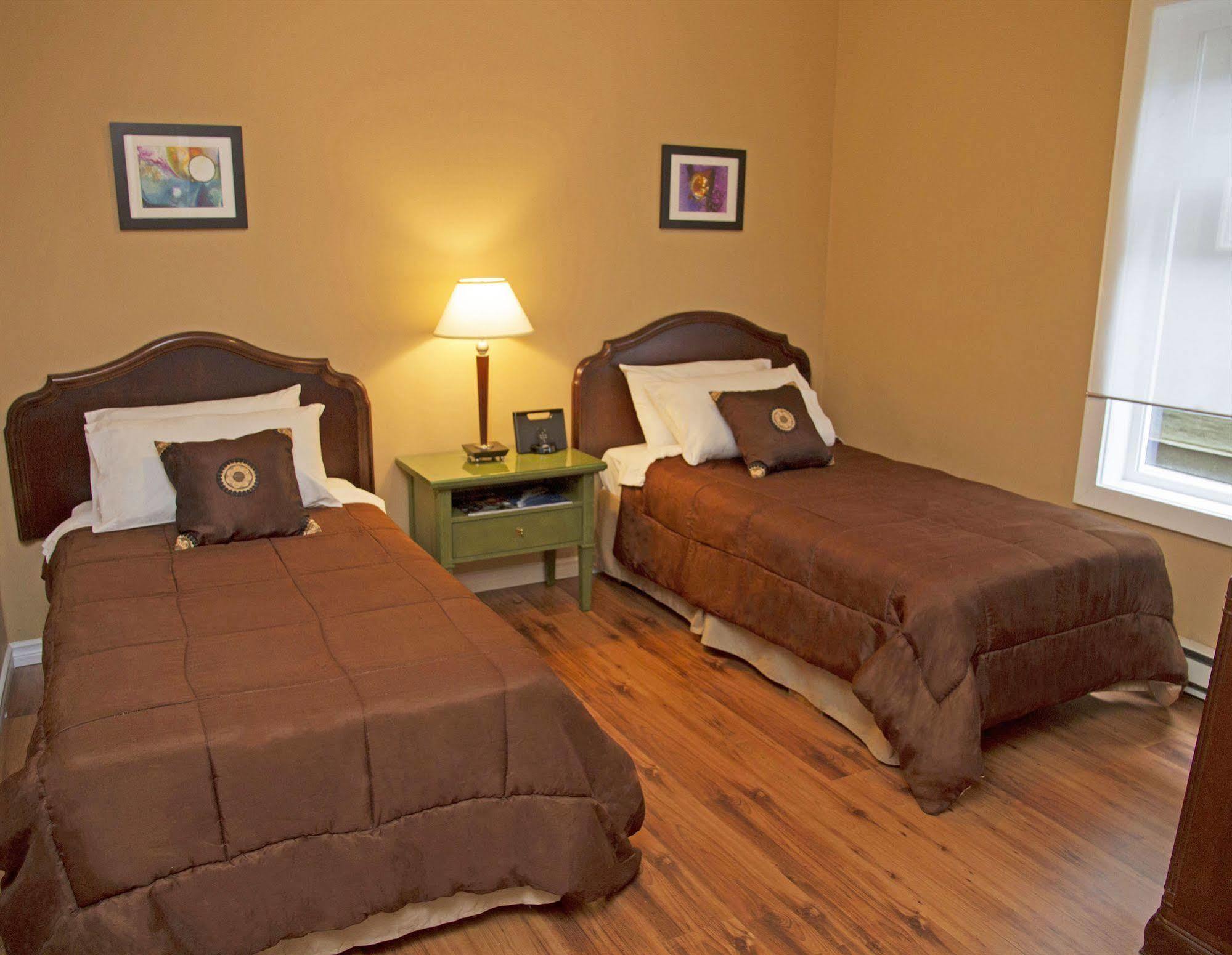 Hotel Squamish Bagian luar foto