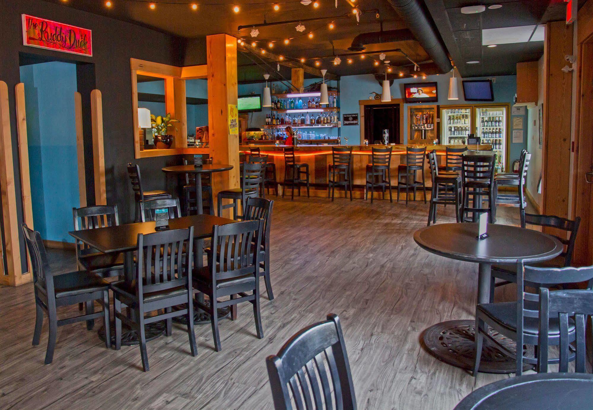 Hotel Squamish Bagian luar foto