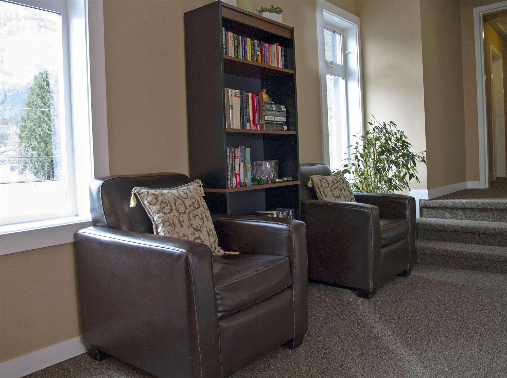 Hotel Squamish Bagian luar foto